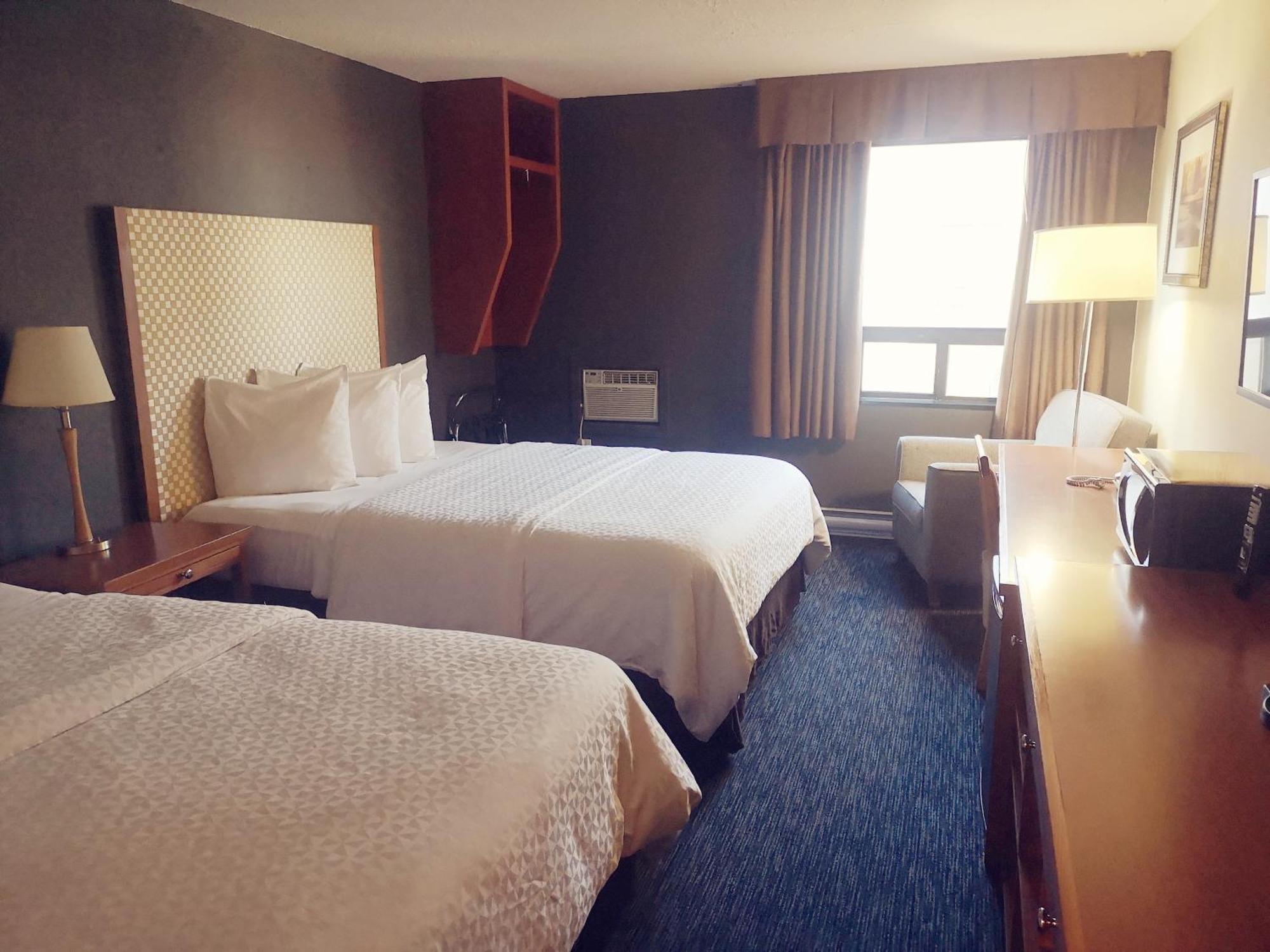Travelodge By Wyndham Edmonton West Extérieur photo