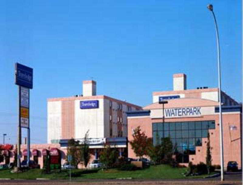 Travelodge By Wyndham Edmonton West Extérieur photo